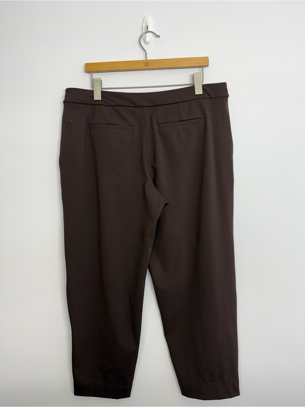 Lululemon Tapered-Leg Mid-Rise Pant 7/8 Length Luxtreme Espresso Sz XL 27” - Picture 2 of 4